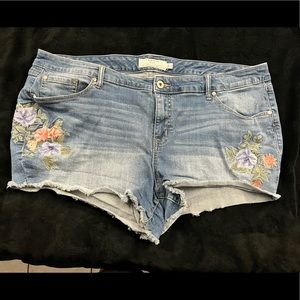 Torrid short floral jean shorts.